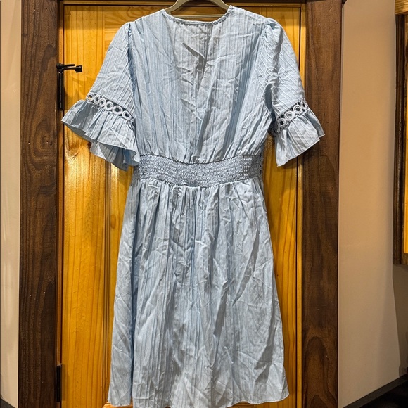 Light Blue Lace Trim Dress XL - Picture 5 of 5